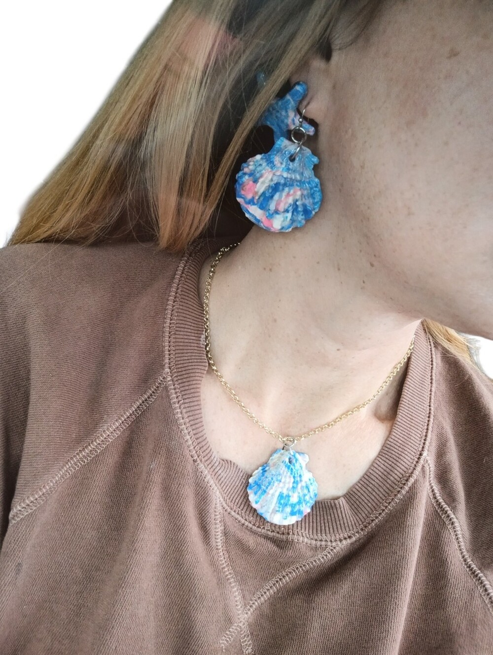 Coastal Vibes  Blue / Pink Shell & Starfish Statement Earrings And Necklace Set - Picture 9 of 14